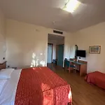 Cirigliano ホテル