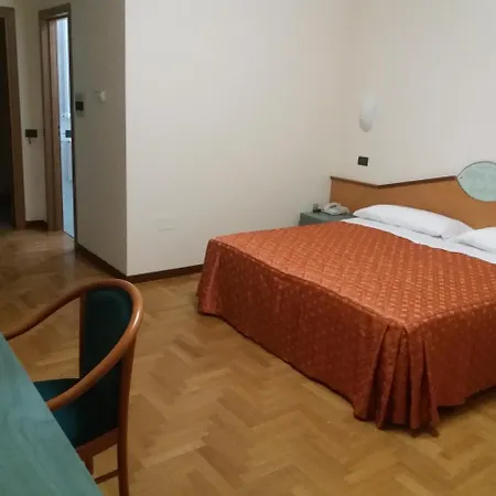 Cirigliano 4*